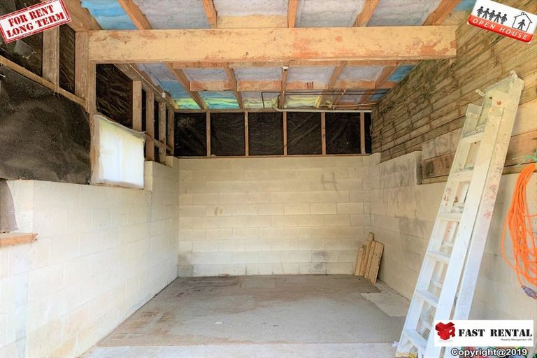 Photo of property in 16 Arde Place, Massey, Auckland, 0614