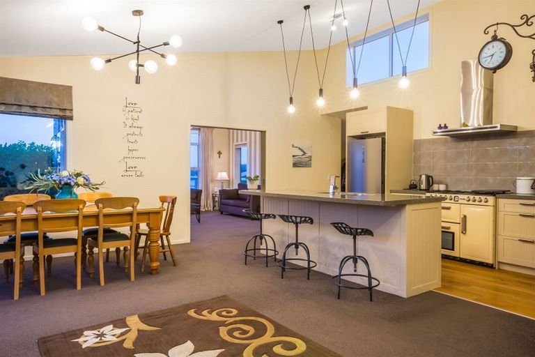 Photo of property in 13 Kepler Way, Aotea, Porirua, 5024