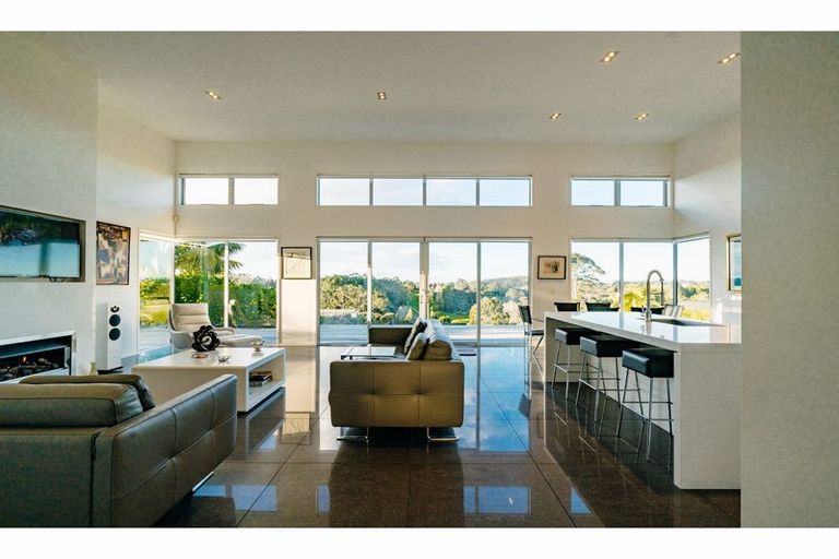 Photo of property in 4 Access Heights, Kerikeri, 0230