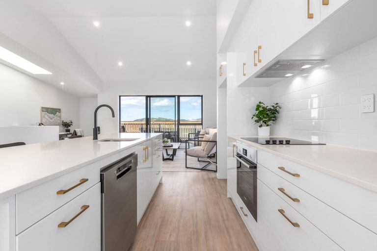 Photo of property in 7 Stockden Place, Karori, Wellington, 6012