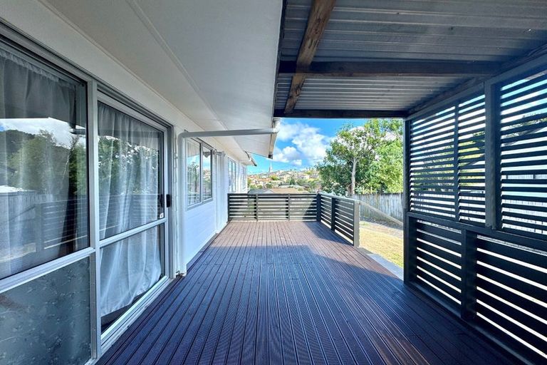 Photo of property in 23 Everglade Drive, Goodwood Heights, Auckland, 2105