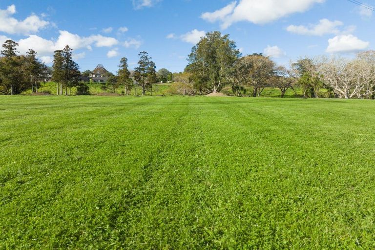 Photo of property in 12 Brookvale Lane, Taupaki, Henderson, 0782