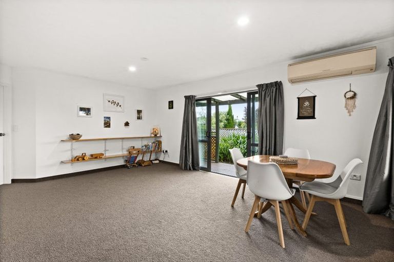 Photo of property in 2/16 Alan Styles Place, Greenmeadows, Napier, 4112