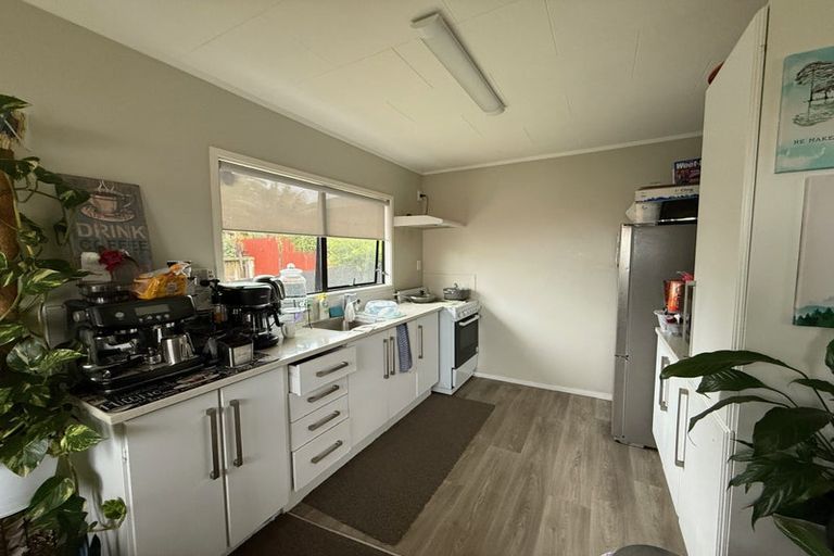 Photo of property in 1/23 Blacklock Avenue, Henderson, Auckland, 0612