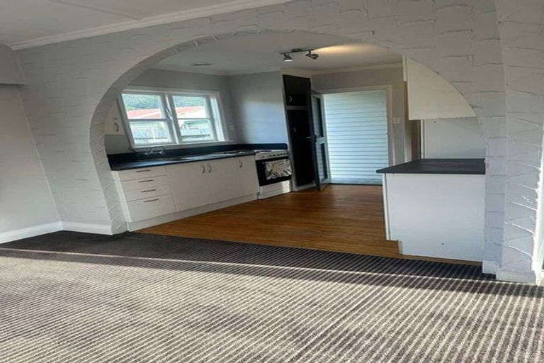 Photo of property in 100 Frederick Street, Wainuiomata, Lower Hutt, 5014