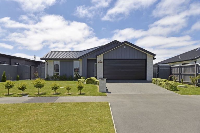 Photo of property in 5 Collier Drive, Halswell, Christchurch, 8025