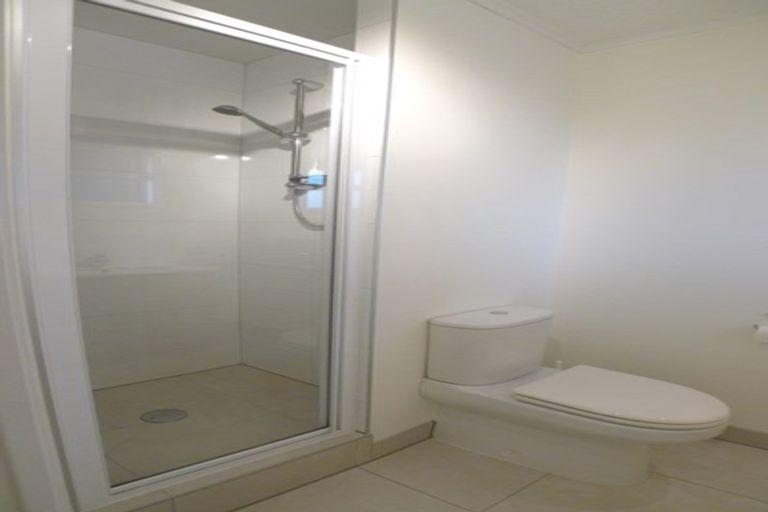 Photo of property in 4/83 Lake Road, Devonport, Auckland, 0622