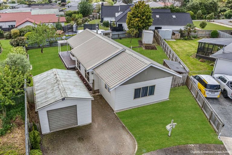 Photo of property in 3 Kirkcaldie Grove, Levin, 5510