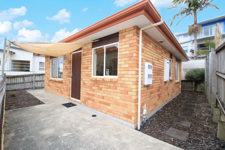 Photo of property in 26 Lismore Way, Oteha, Auckland, 0632