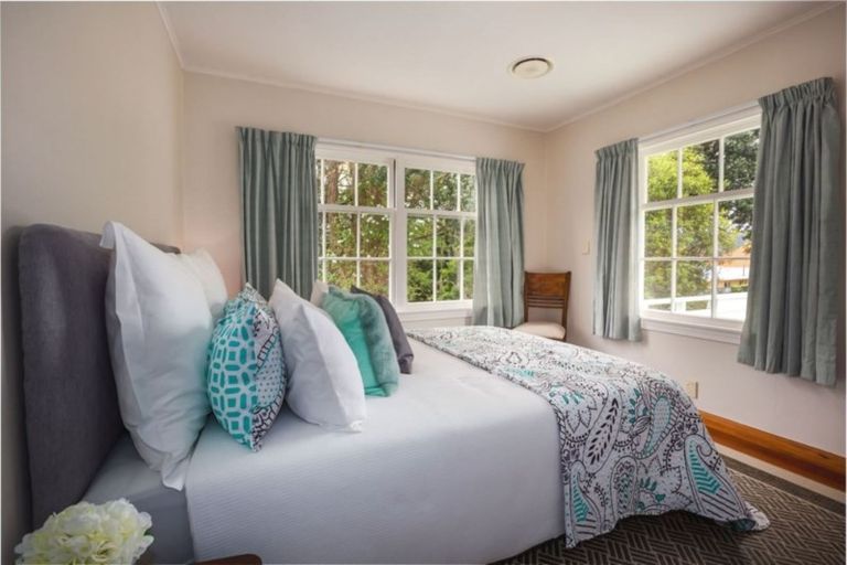 Photo of property in 8 Saint Andrews Grove, Boulcott, Lower Hutt, 5010