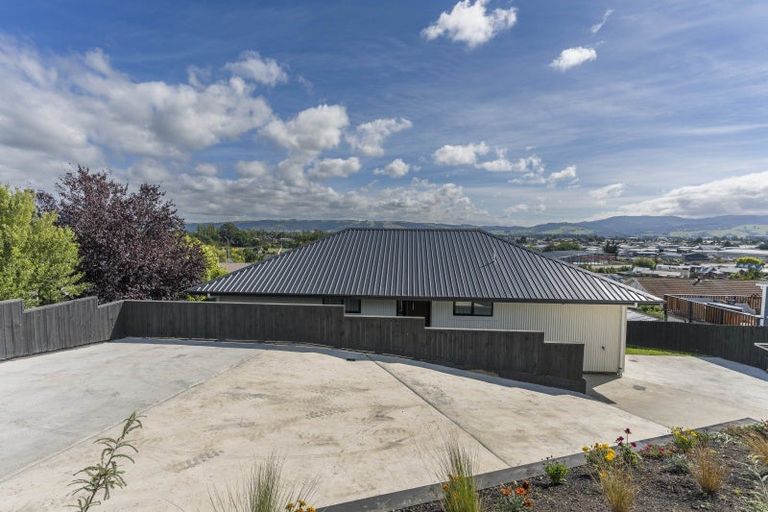 Photo of property in 21 Braeside, Kinmont Park, Mosgiel, 9024