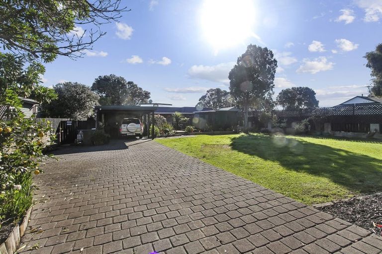 Photo of property in 73 Torkar Road, Clarks Beach, 2122