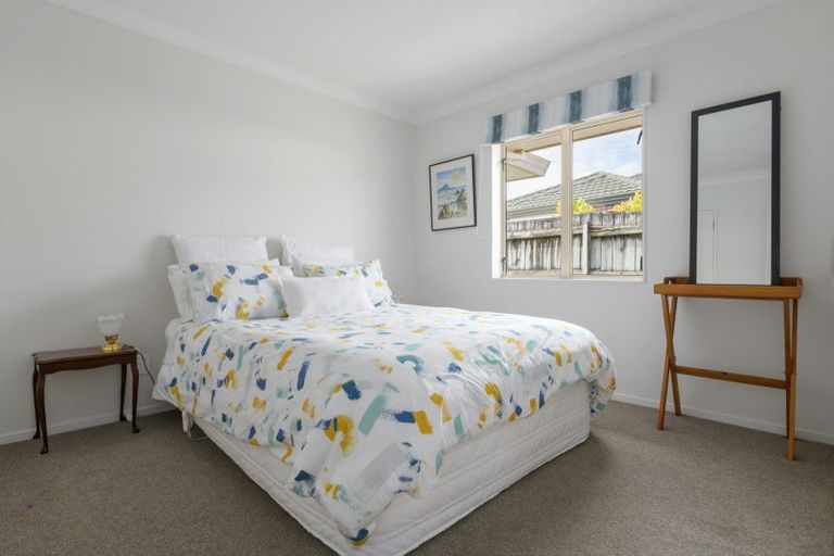 Photo of property in 35 Admiral Crescent, Flagstaff, Hamilton, 3210