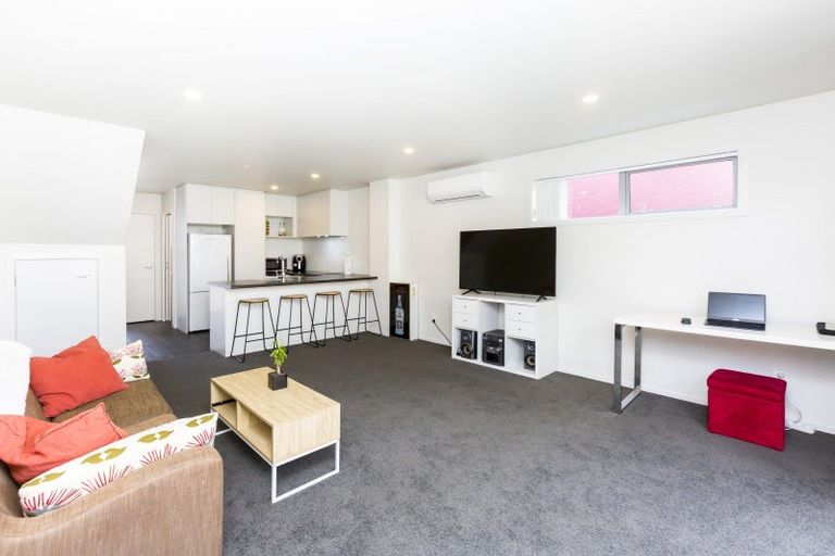 Photo of property in 1115a High Street, Taita, Lower Hutt, 5011