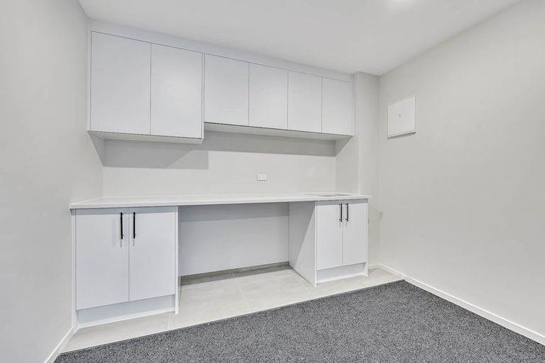 Photo of property in 29d Rotoiti Avenue, Pakuranga Heights, Auckland, 2010