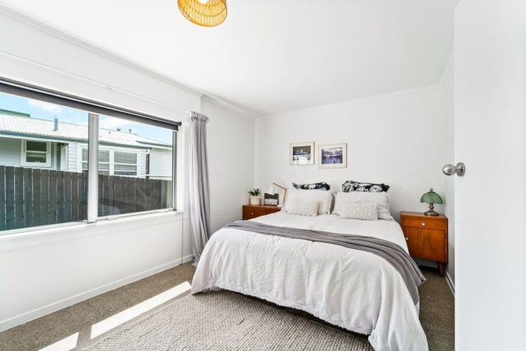 Photo of property in 814 Whangaparaoa Road, Manly, Whangaparaoa, 0930