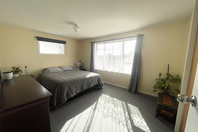 Photo of property in 8 Soberton Street, Aranui, Christchurch, 8061