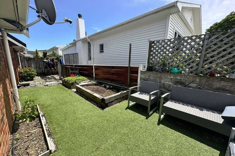 Photo of property in 1/9 Mana Esplanade, Paremata, Porirua, 5026
