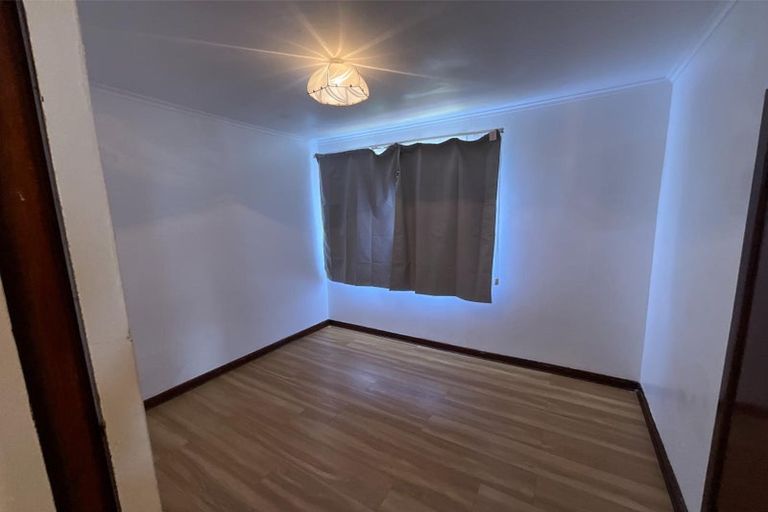 Photo of property in 1/204 Edmonton Road, Te Atatu South, Auckland, 0610