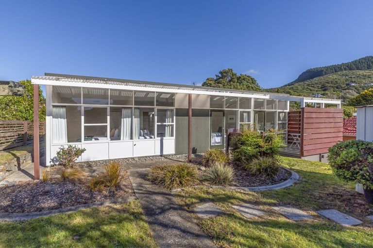 Photo of property in 22 Larsen Crescent, Tawa, Wellington, 5028