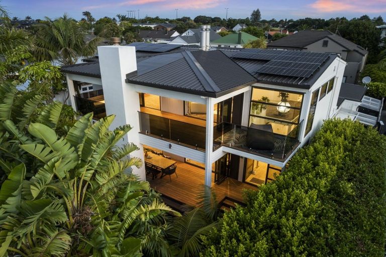 Photo of property in 46 St Michaels Avenue, Point Chevalier, Auckland, 1022