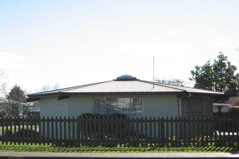 Photo of property in 2/106 Frimley Avenue, Frimley, Hastings, 4120