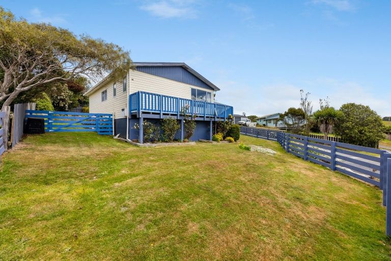 Photo of property in 31 Hill Street, Kaka Point, Balclutha, 9271