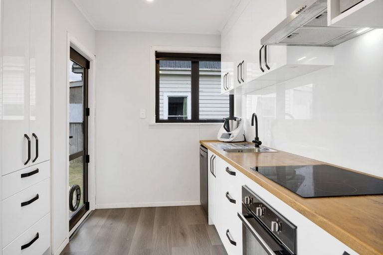 Photo of property in 70 Cloten Road, Stratford, 4332