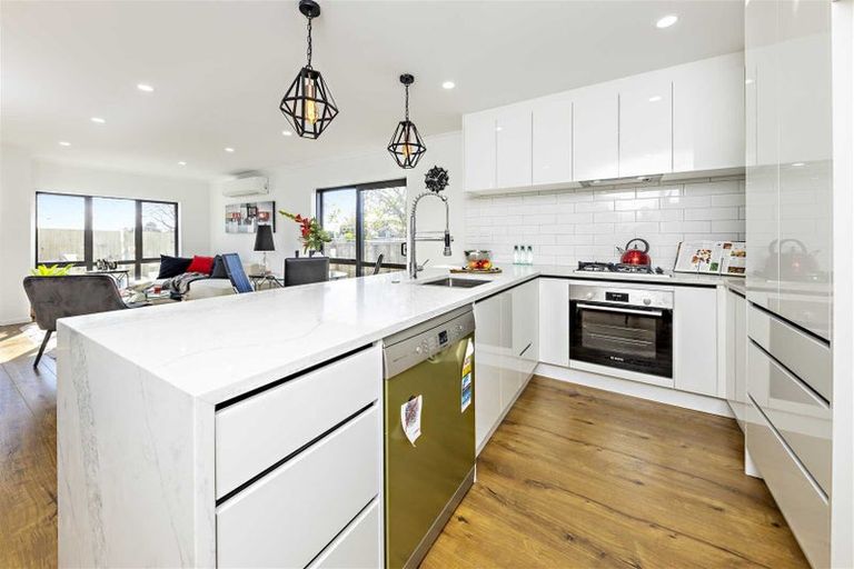 Photo of property in 18a Gardiner Grove, Mangere East, Auckland, 2024