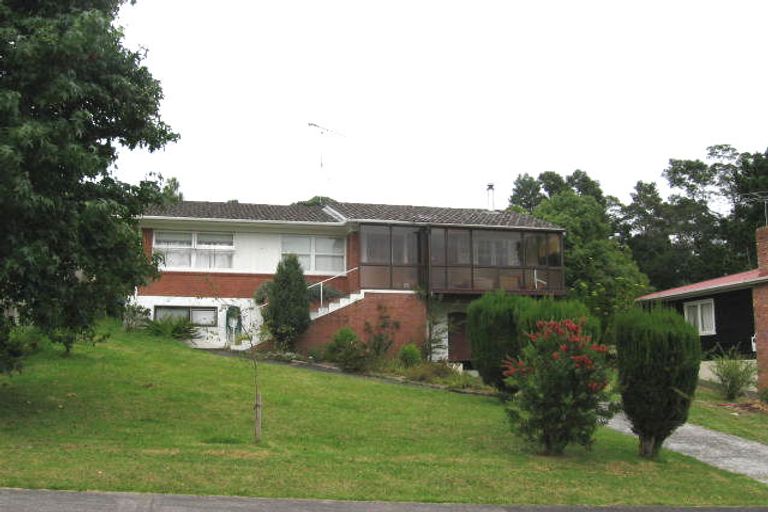 Photo of property in 71 Saffron Street, Birkdale, Auckland, 0626