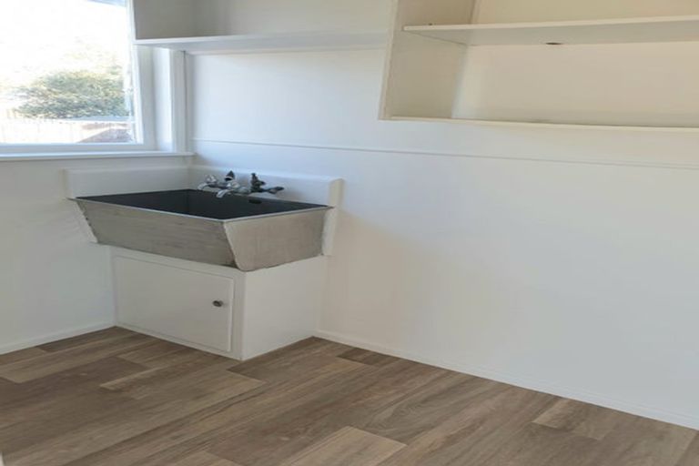 Photo of property in 47 Fairclough Road, Beach Haven, Auckland, 0626