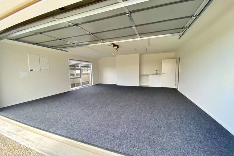 Photo of property in 15 Pitsaw Lane, Silverdale, 0932