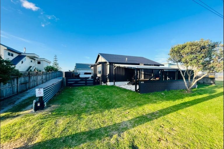 Photo of property in 541a Pukehina Parade, Pukehina, Te Puke, 3189
