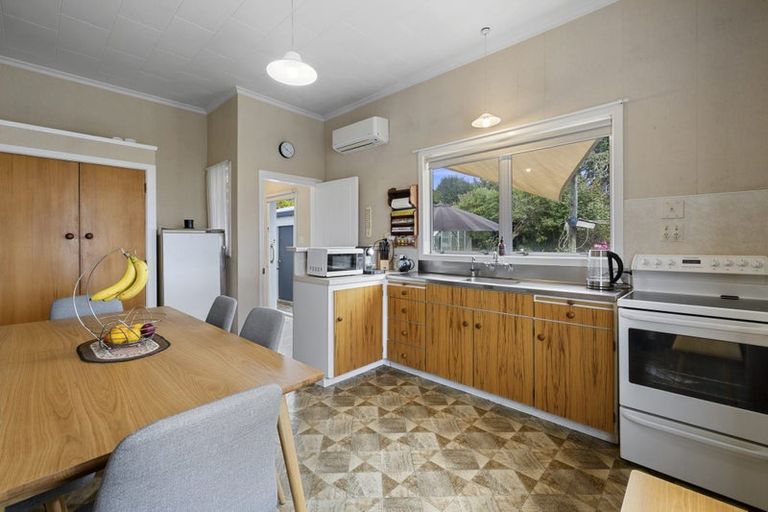 Photo of property in 62 Record Street, Fitzroy, New Plymouth, 4312