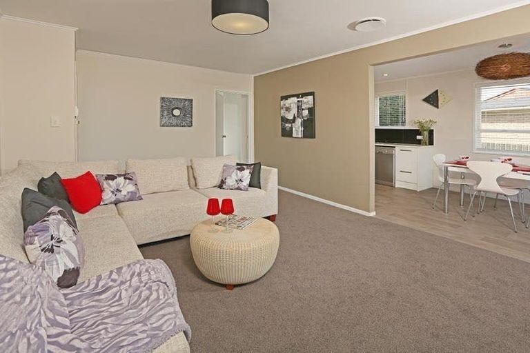 Photo of property in 63 Pinedale Place, Henderson, Auckland, 0610