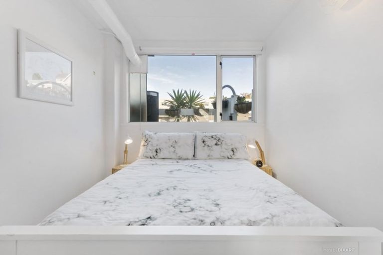 Photo of property in Qba Apartments, 1n/51 Webb Street, Mount Cook, Wellington, 6011