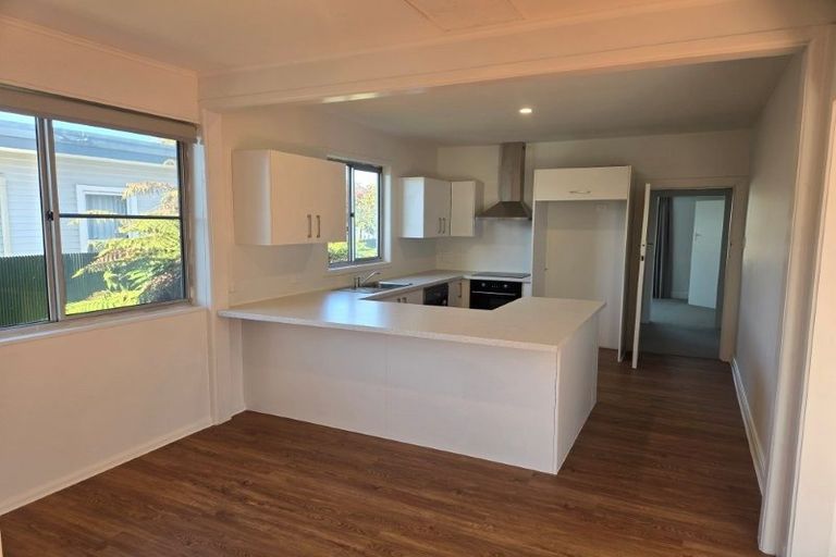 Photo of property in 16 Buchanans Road, Sockburn, Christchurch, 8042