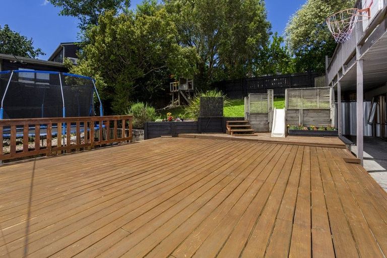 Photo of property in 1/3 Glenvar Road, Torbay, Auckland, 0630