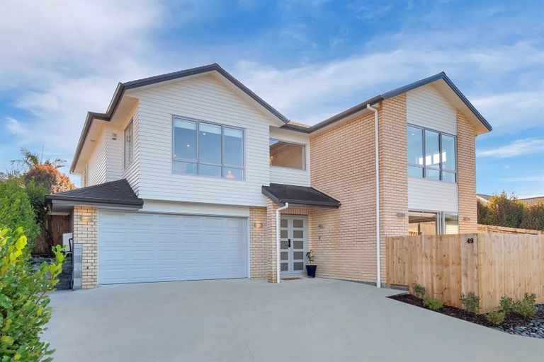Photo of property in 49 South Kensington Way, Henderson, Auckland, 0612
