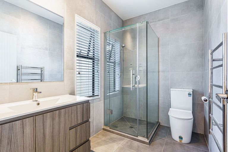 Photo of property in 54 Fruitlands Road, Kumeu, 0810