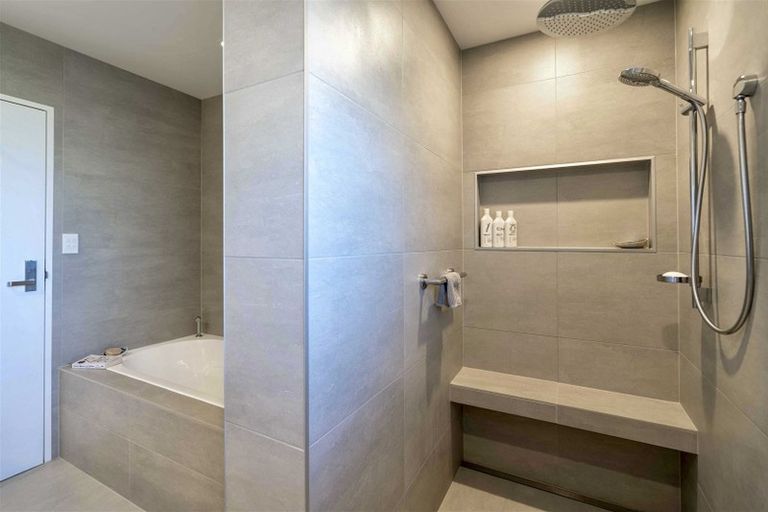 Photo of property in 100 Terrace Street, Rosedale, Invercargill, 9810