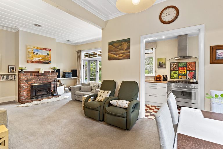 Photo of property in 24 Lincoln Road, Carterton, 5713