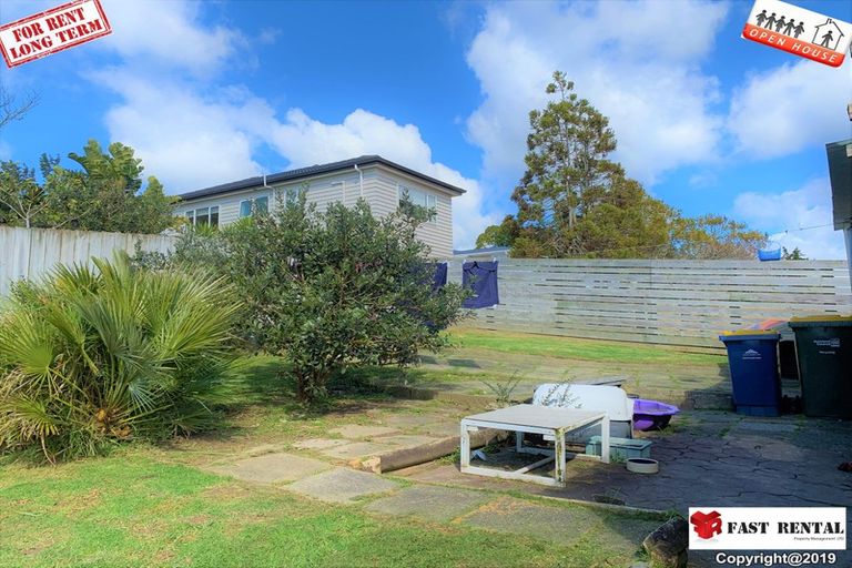 Photo of property in 1/8 Waverley Avenue, Glenfield, Auckland, 0629