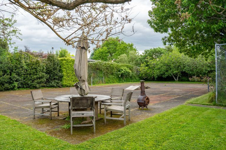 Photo of property in 24 Lincoln Road, Carterton, 5713