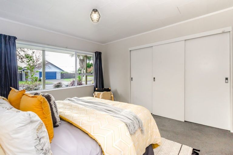 Photo of property in 30 The Avenue, Paraparaumu Beach, Paraparaumu, 5032