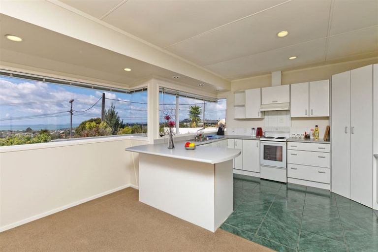 Photo of property in 738 East Coast Road, Pinehill, Auckland, 0632