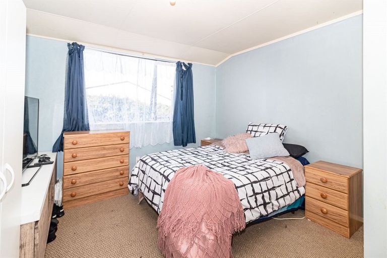 Photo of property in 15 Waitote Street, Castlecliff, Whanganui, 4501