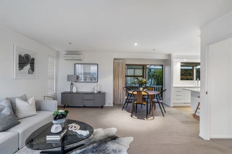 Photo of property in 3/28 Beach Road, Castor Bay, Auckland, 0620
