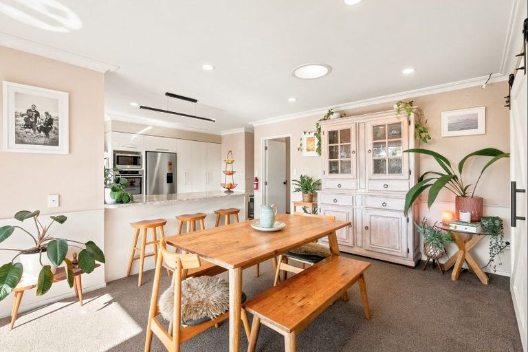 Photo of property in 2 Barnett Place, Te Puke, 3119
