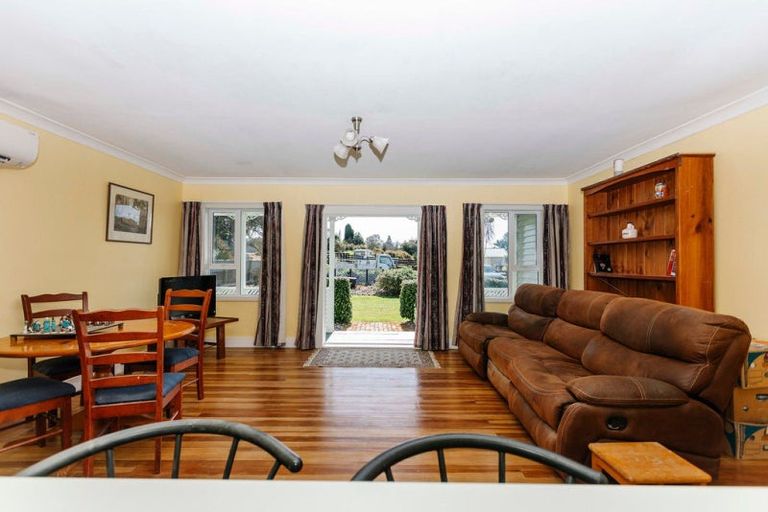 Photo of property in 15 Mathew Street, Dannevirke, 4930
